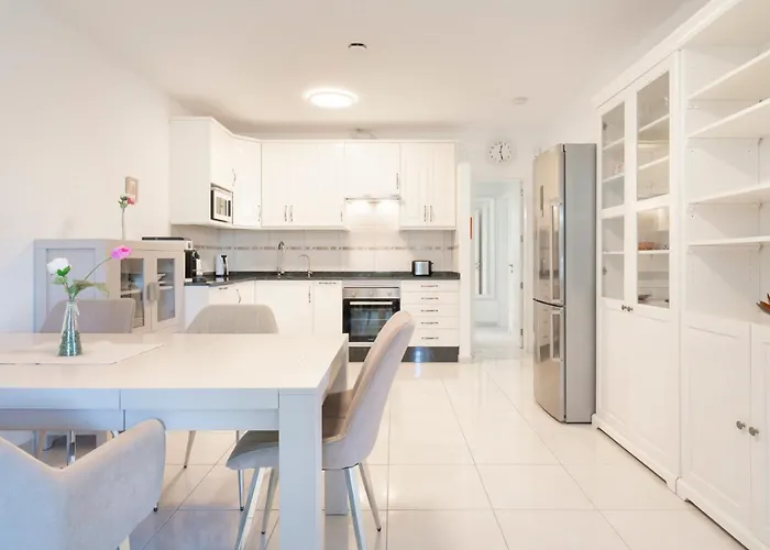 Lanzahost Casa Banana *